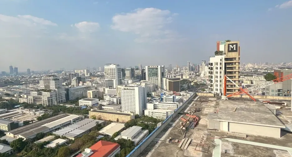 For sale 2 bedrooms condo in Ratchathewi, Bangkok
