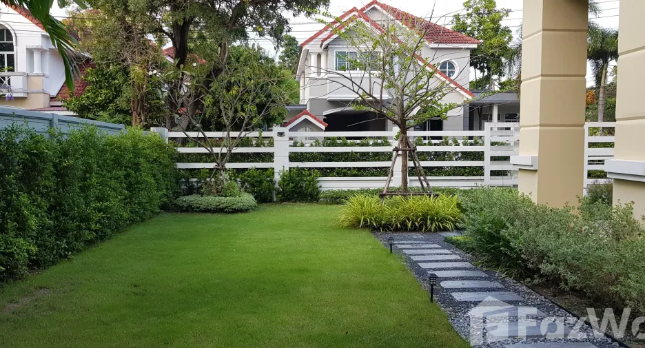 For sale and for rent 3 bedrooms house in Prawet, Bangkok