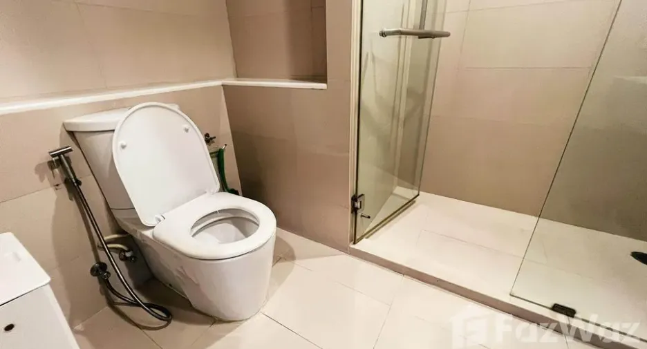 出售 和 出租 1 卧室 公寓 在 Khlong San, 曼谷