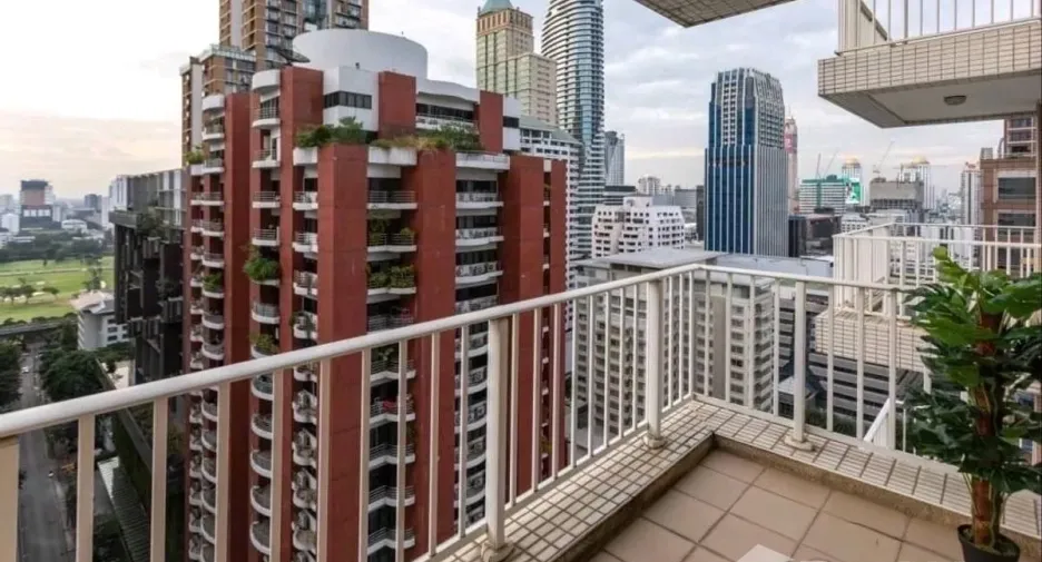 For sale and for rent 2 bedrooms condo in Pathum Wan, Bangkok