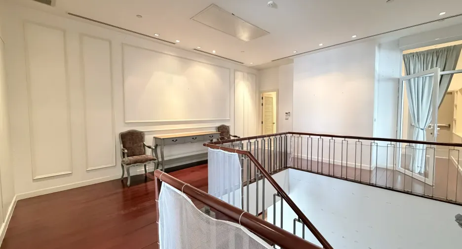For sale and for rent 3 bedrooms condo in Watthana, Bangkok