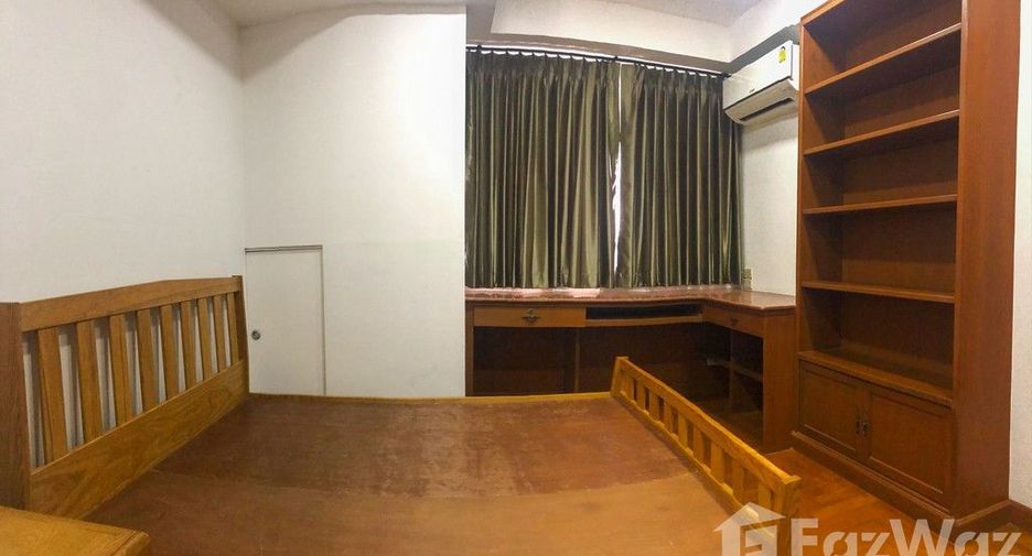 For sale 2 bedrooms condo in Khlong Toei, Bangkok