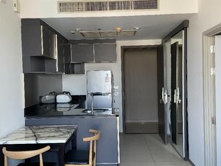 À vendre 1 chambre condo à Khlong San, Bangkok