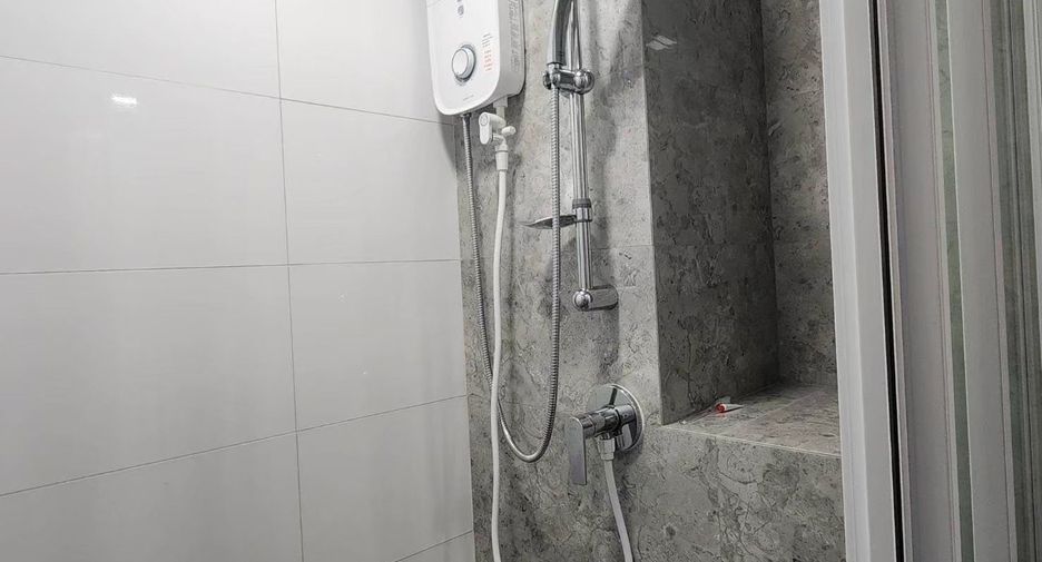 For sale 1 bed condo in Suan Luang, Bangkok