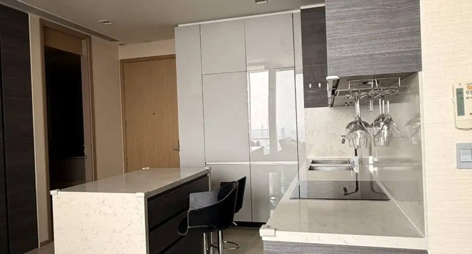 For sale and for rent 2 bedrooms condo in Watthana, Bangkok