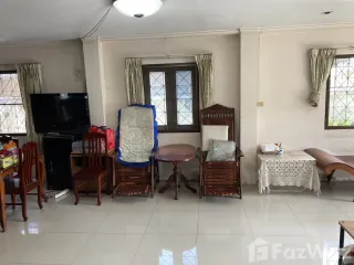 Haus zum Kauf mit 5 Zimmer in Chatuchak, Bangkok