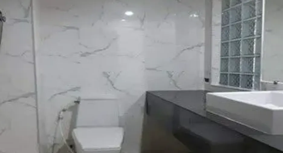 For sale 2 bedrooms condo in Watthana, Bangkok