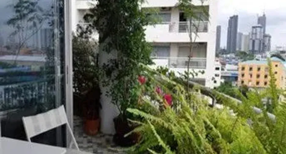 For sale 2 bedrooms condo in Watthana, Bangkok