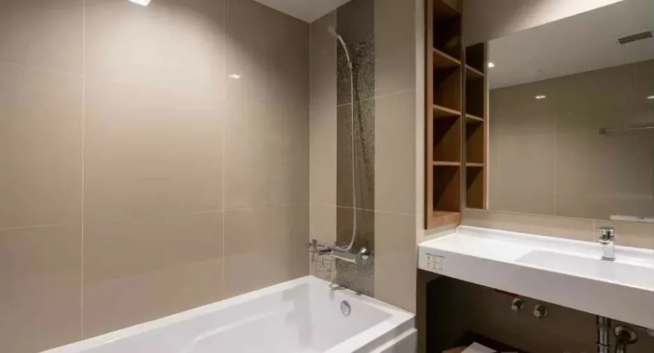 For sale 1 bed condo in Phra Khanong, Bangkok
