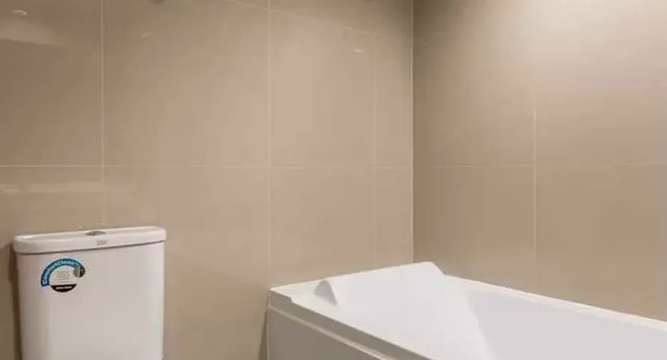 For sale 1 bed condo in Phra Khanong, Bangkok