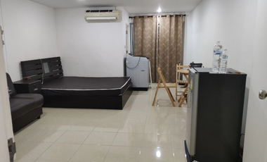 For rent スタジオ condo in Phaya Thai, Bangkok