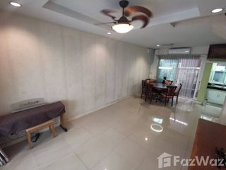 For sale and for rent 3 bedrooms house in Yan Nawa, Bangkok