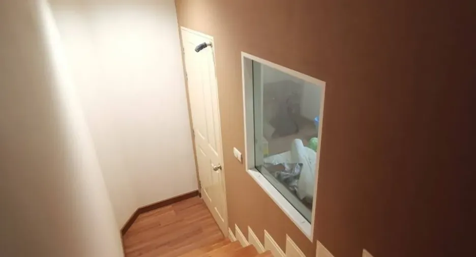 For sale and for rent 3 bedrooms house in Yan Nawa, Bangkok