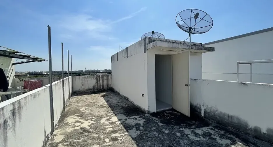 Reihenhaus zum Kauf mit 3 Zimmer in Thung Khru, Bangkok