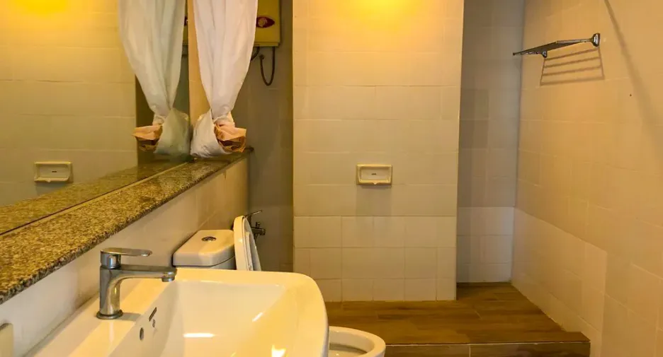 For sale 1 bed condo in Yan Nawa, Bangkok