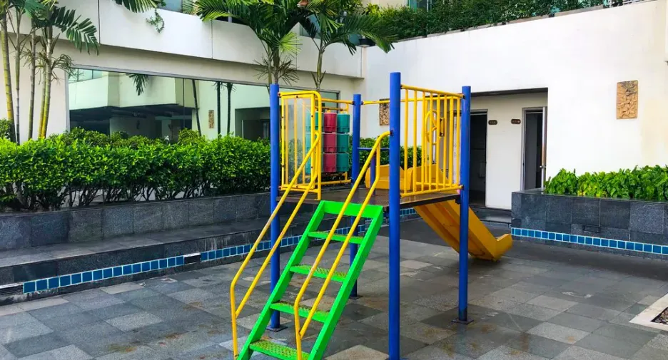 For sale 1 bed condo in Yan Nawa, Bangkok
