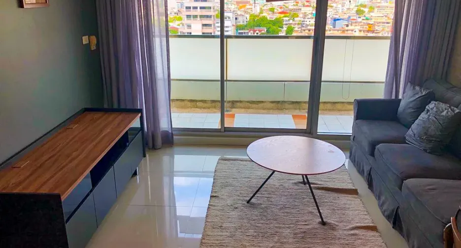 For sale 1 bed condo in Yan Nawa, Bangkok