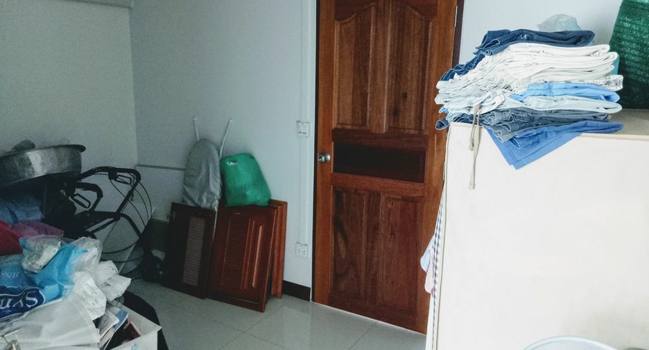 For sale 5 bedrooms house in Bueng Kum, Bangkok