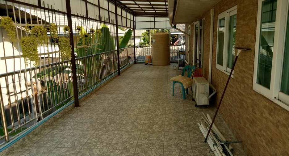 For sale 5 bedrooms house in Bueng Kum, Bangkok