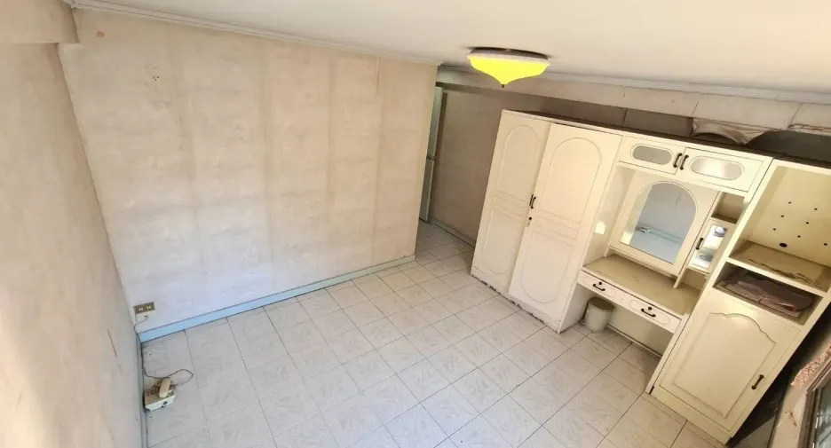 For sale 7 bedrooms house in Chatuchak, Bangkok