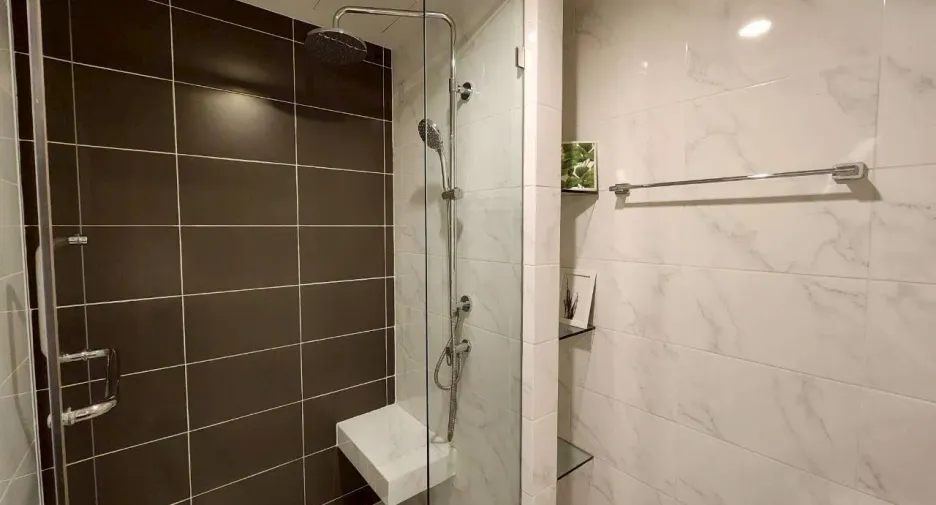For sale 1 bed condo in Khlong Toei, Bangkok