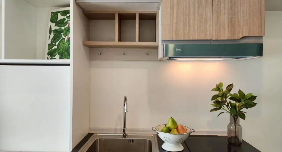 For sale 1 bed condo in Khlong Toei, Bangkok