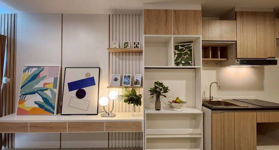 For sale 1 bed condo in Khlong Toei, Bangkok