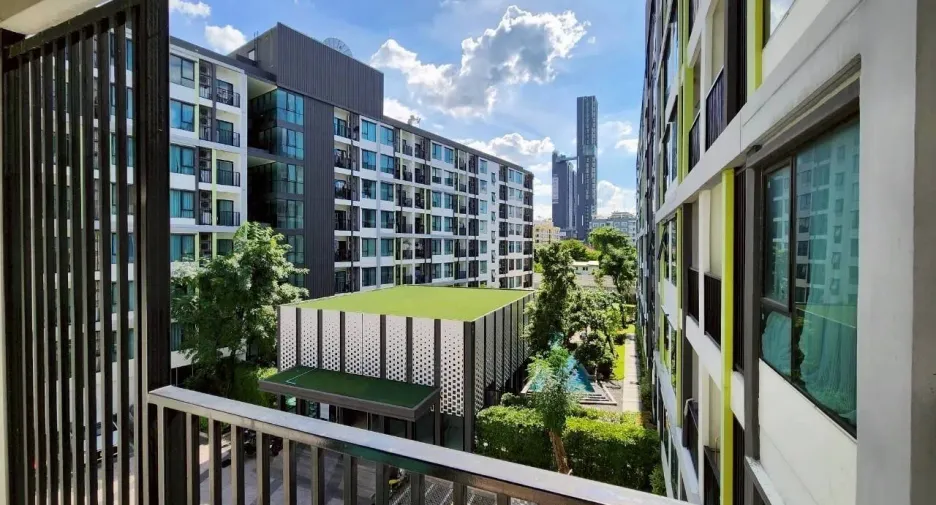 For sale 1 bed condo in Khlong Toei, Bangkok