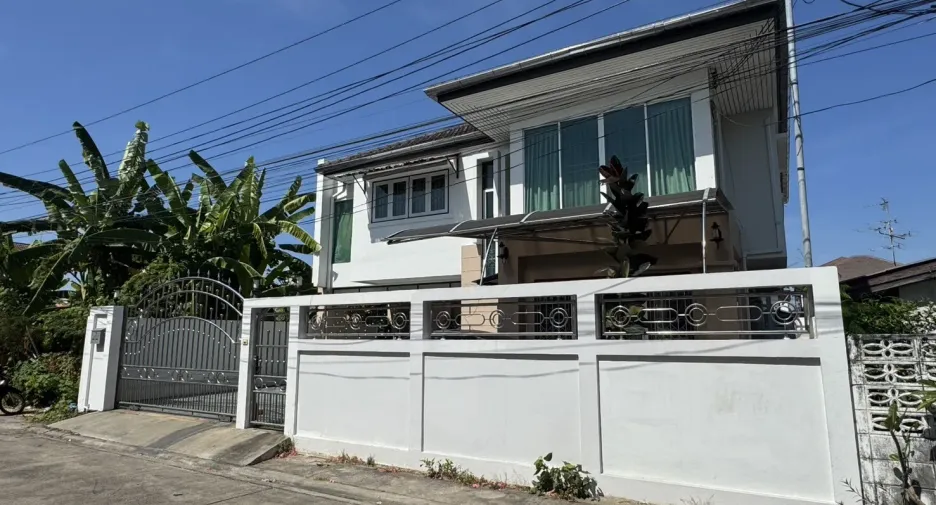 Haus zum Kauf und zur Miete mit 4 Zimmer in Suan Luang, Bangkok