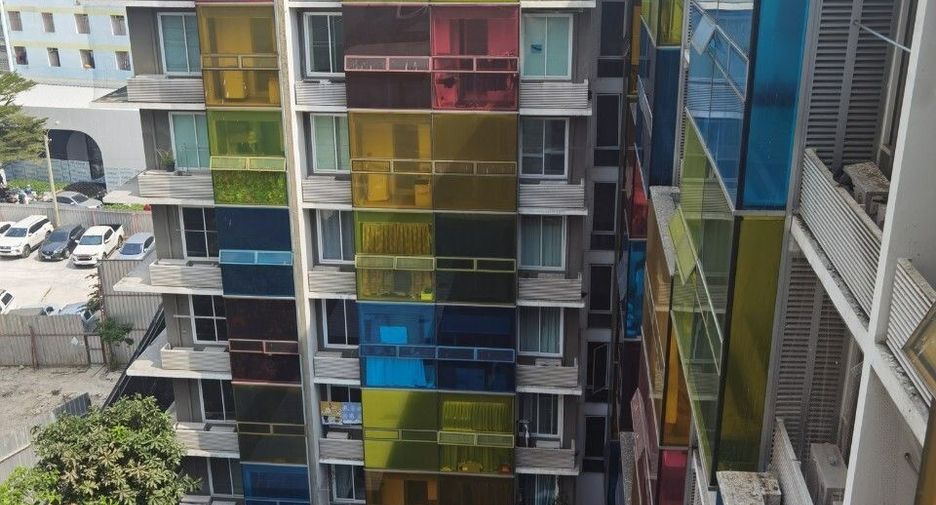 For sale 1 bed condo in Huai Khwang, Bangkok