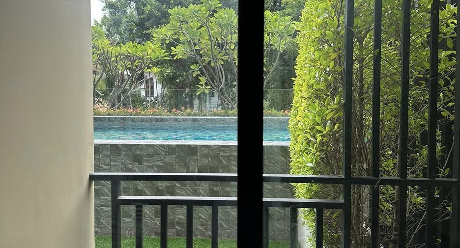 For rent 1 bed condo in Phra Khanong, Bangkok
