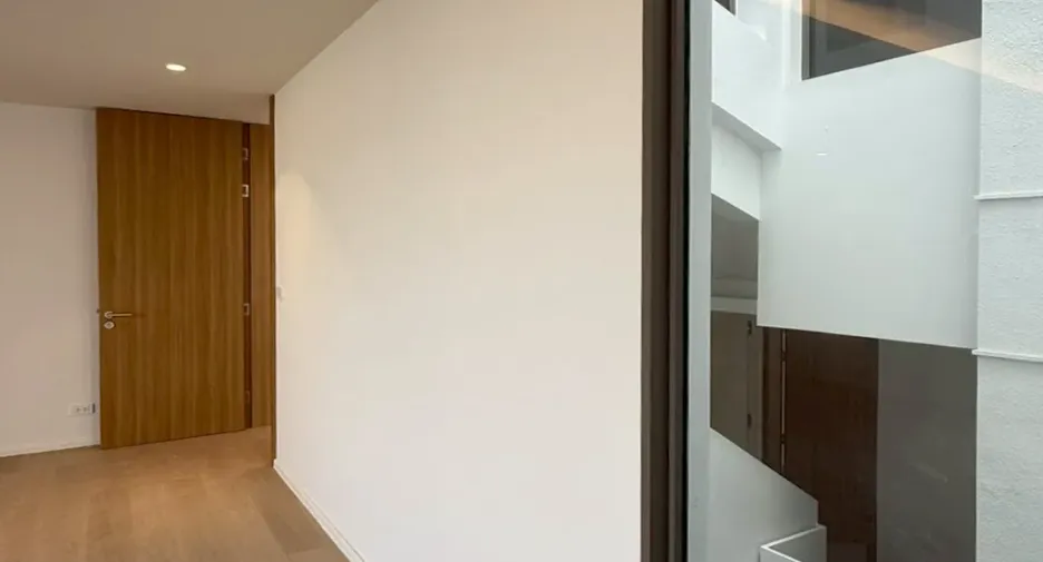 For sale 5 bedrooms townhouse in Watthana, Bangkok