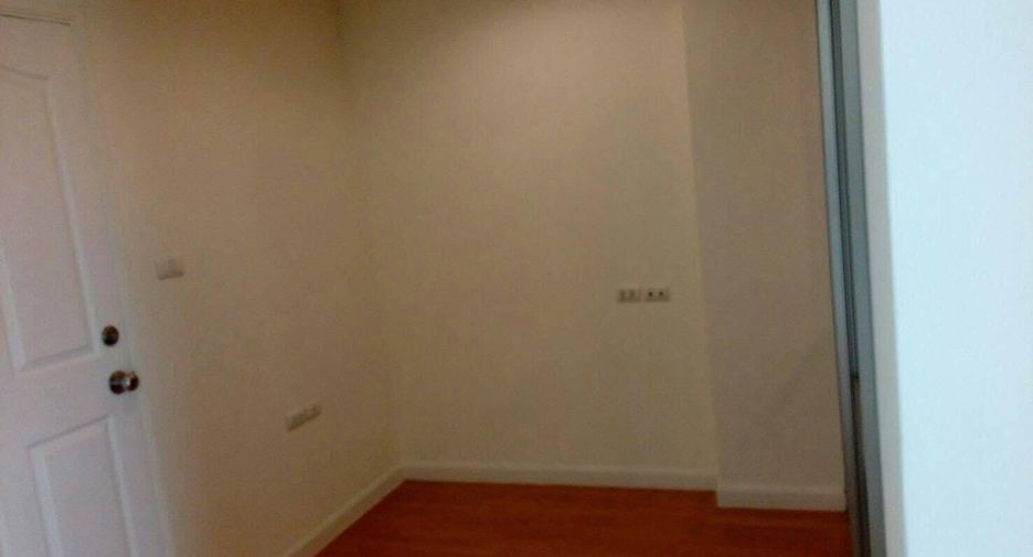 For rent studio condo in Suan Luang, Bangkok