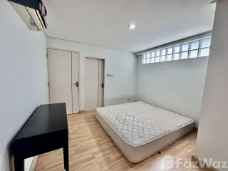 Condo en venta de 2 habitaciones en Khlong Toei, Bangkok