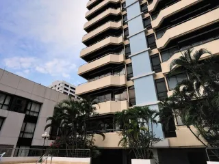出售 67 卧室 公寓式住宅 在 Khlong Toei, 曼谷