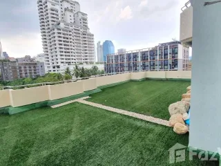 出售 67 卧室 公寓式住宅 在 Khlong Toei, 曼谷