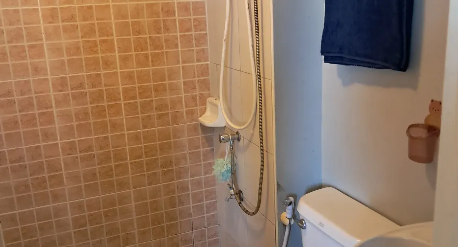For rent studio condo in Lat Krabang, Bangkok