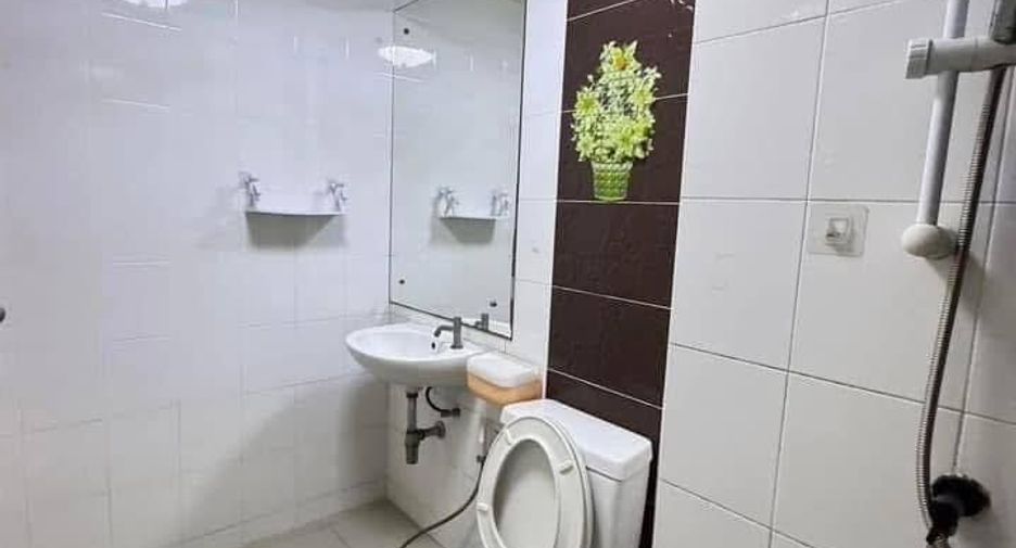 Wohnung zur Miete mit 1 Zimmer in Bang Khun Thian, Bangkok