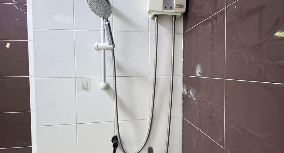 Wohnung zur Miete mit 1 Zimmer in Bang Khun Thian, Bangkok