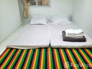 À louer 2 chambres maison à Bang Rak, Bangkok