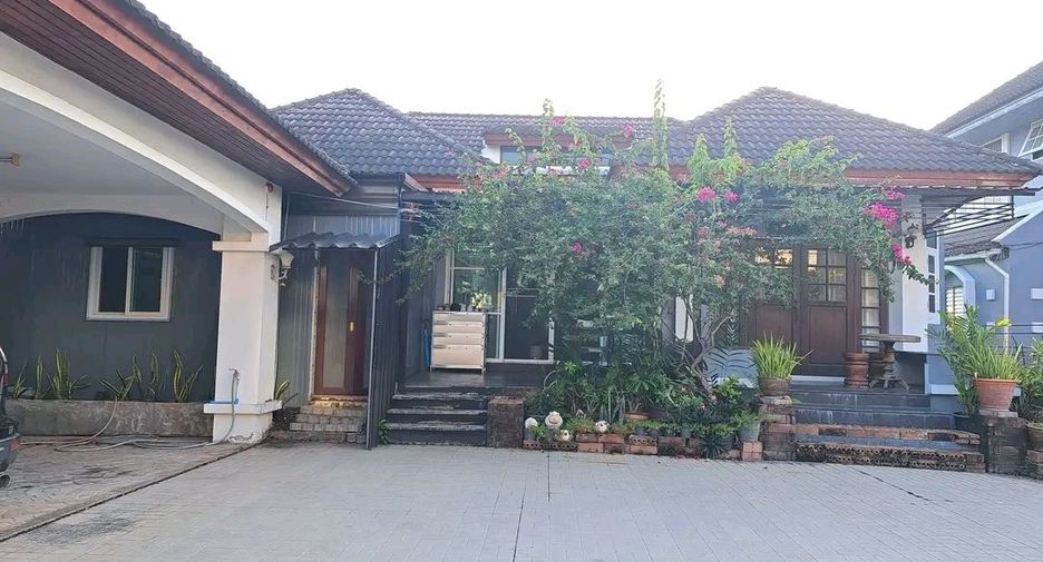 À vendre 5 chambres maison à Bueng Kum, Bangkok