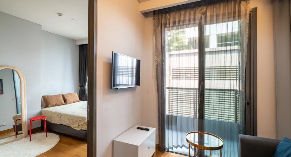 For sale 1 bed condo in Khlong Toei, Bangkok