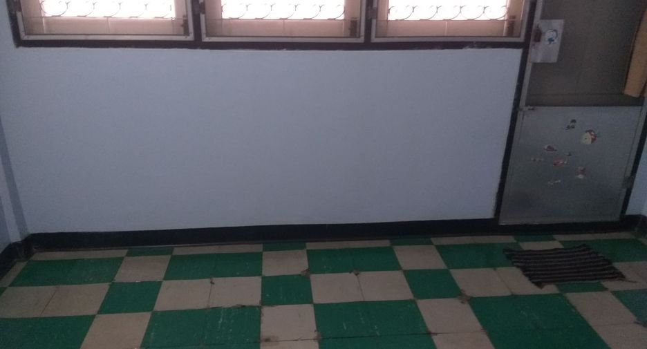 Casa adosada en venta de 3 habitaciones en Yan Nawa, Bangkok
