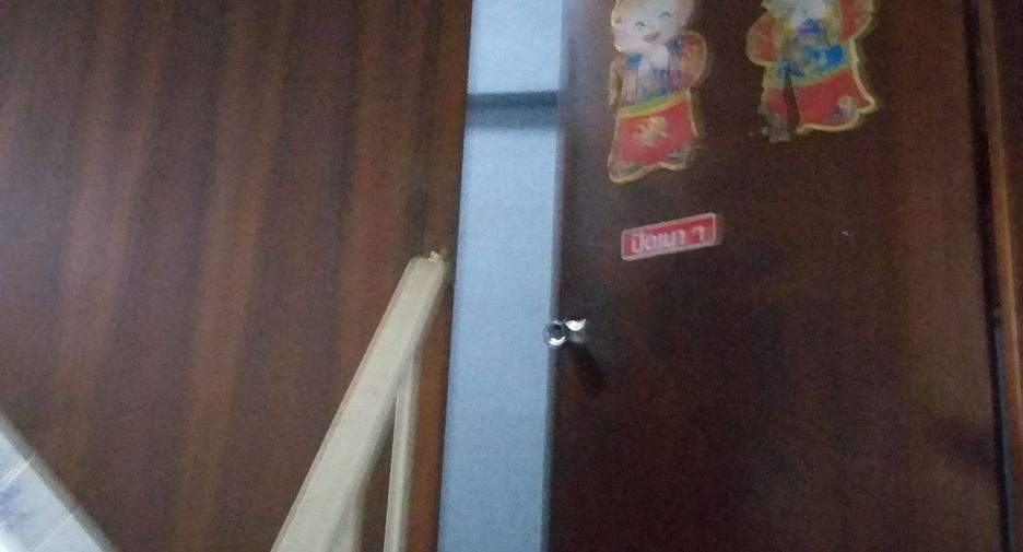 Casa adosada en venta de 3 habitaciones en Yan Nawa, Bangkok