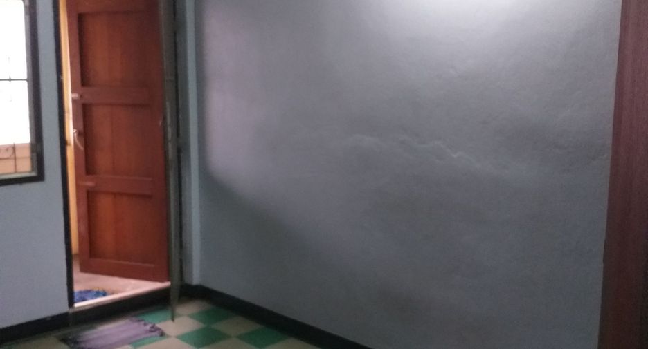 Casa adosada en venta de 3 habitaciones en Yan Nawa, Bangkok