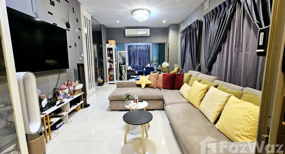 For sale and for rent 4 bedrooms house in Lat Krabang, Bangkok