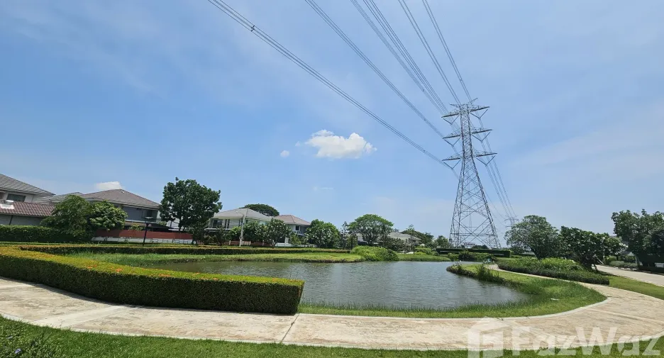 For sale and for rent 4 bedrooms house in Lat Krabang, Bangkok