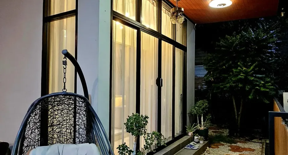 For sale and for rent 4 bedrooms house in Lat Krabang, Bangkok