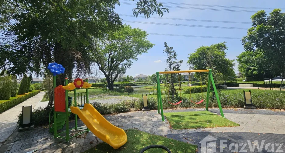 For sale and for rent 4 bedrooms house in Lat Krabang, Bangkok