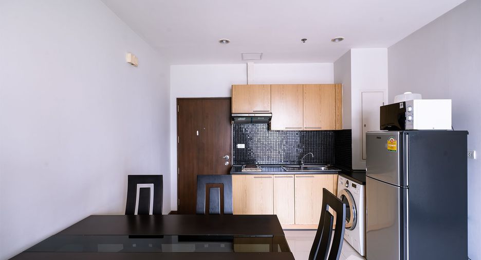 For sale and for rent 1 bed condo in Watthana, Bangkok